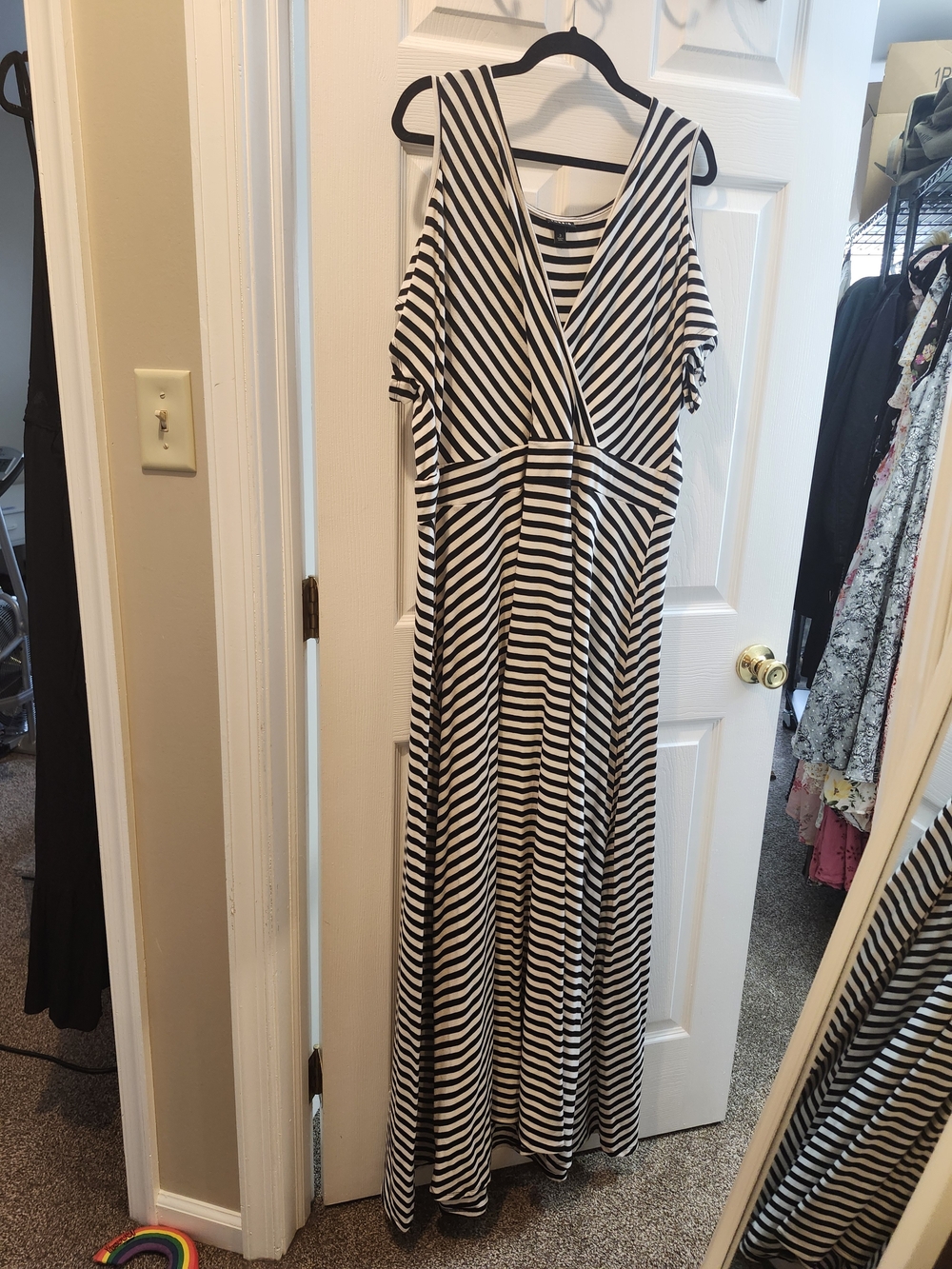 Torrid Black & White Striped Cold-Shoulder Maxi Dress, Torrid 3 = 3X
